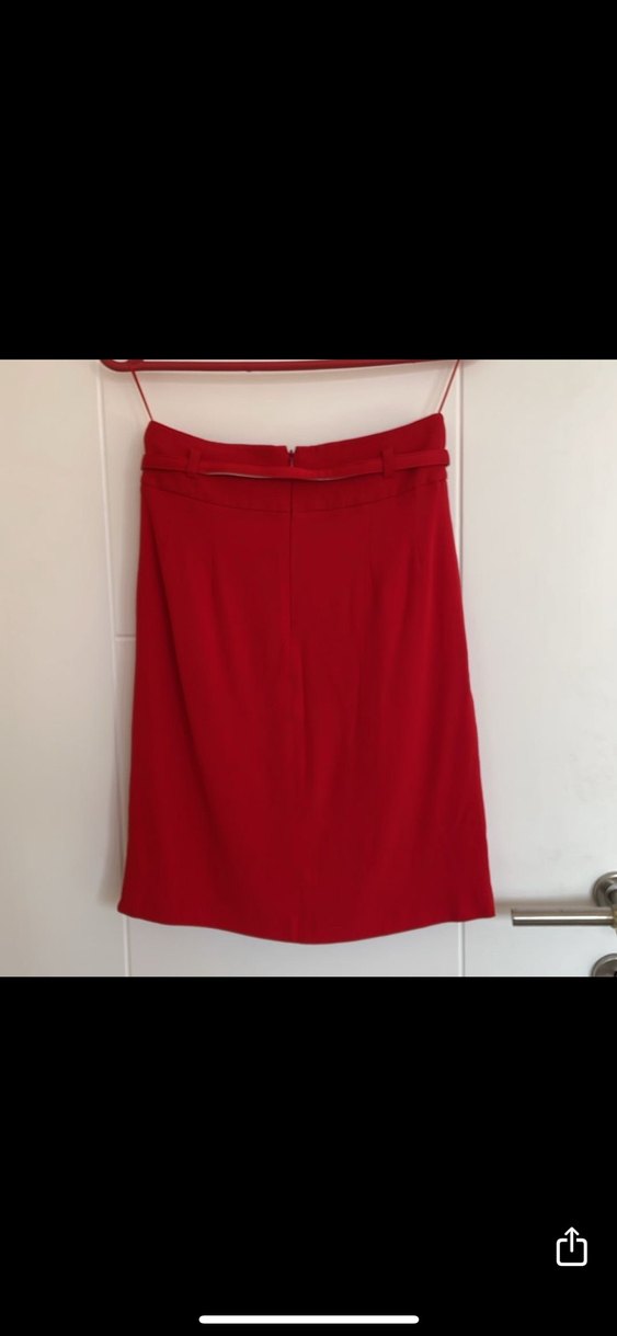 Kırmızı Şık Kemerli Kısa Etek - Görsel 2