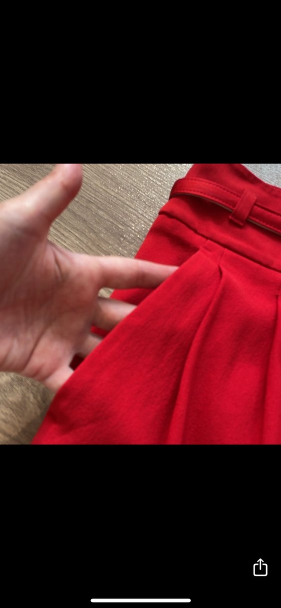 Kırmızı Şık Kemerli Kısa Etek - Görsel 4