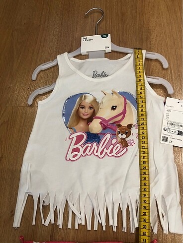 5 Yaş Beden pembe Renk C&A marka 4/5 yaş BARBİE İKİLİ TAKIM