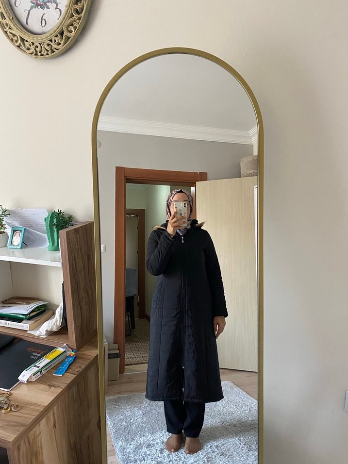 Siyah Uzun Kadın Mont - Görsel 4