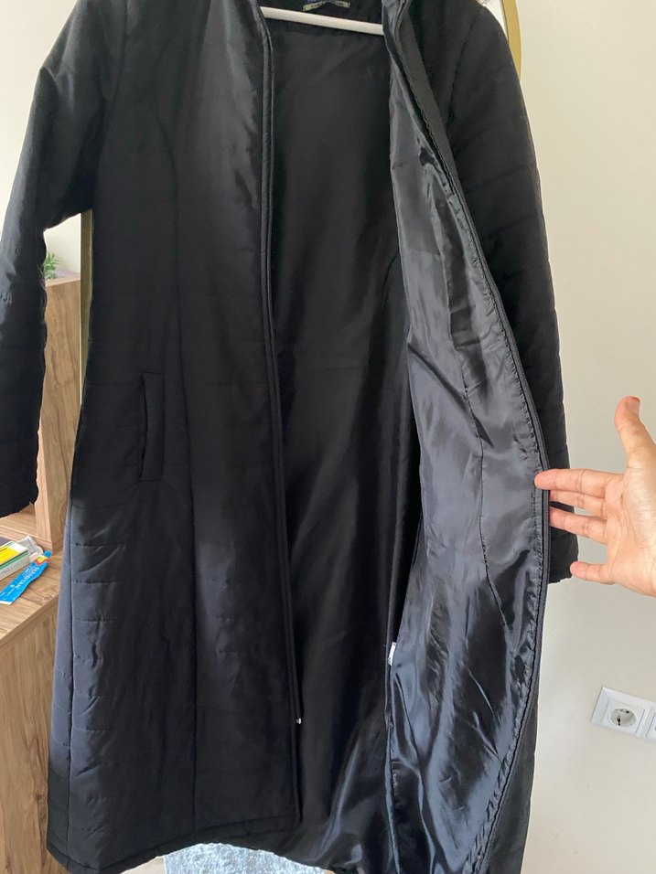 Siyah Uzun Kadın Mont - Görsel 3