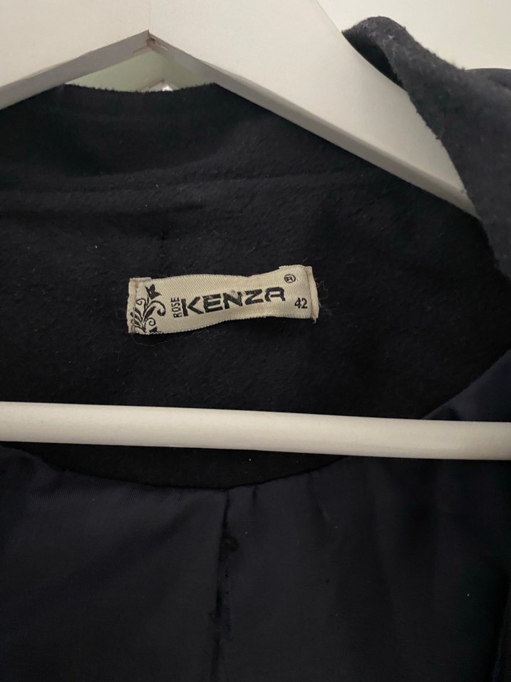 Siyah Midi Kadın Kaban, Kürk Detaylı, Normal Kesim - Görsel 4