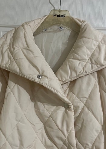 Düğmeli Beyaz mont - Görsel 3