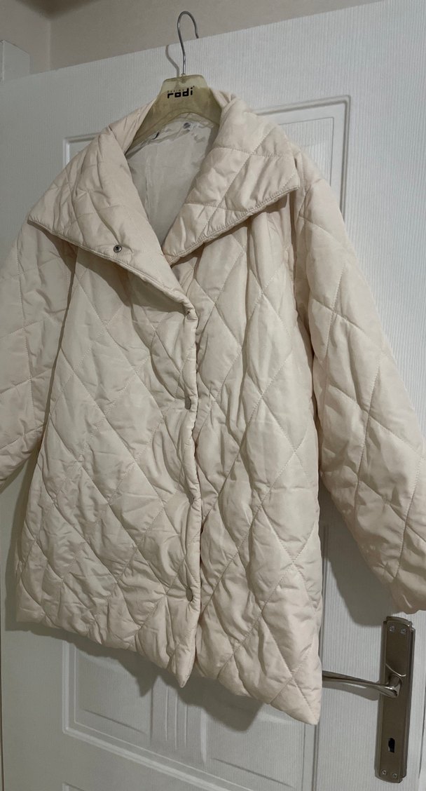 Düğmeli Beyaz mont - Görsel 2