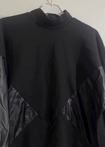Siyah deri detaylı tunik - Görsel 3