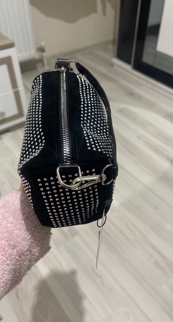 Siyah Süet Taşlı Rock Punk Çanta - Görsel 3