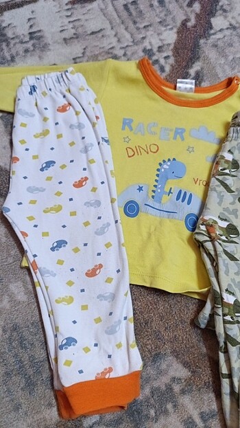 1,5 Yaş Beden Pijama takımı iki adet