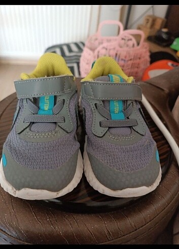 Nike Nike erkek bebek spor ayakkabı orjinaldir