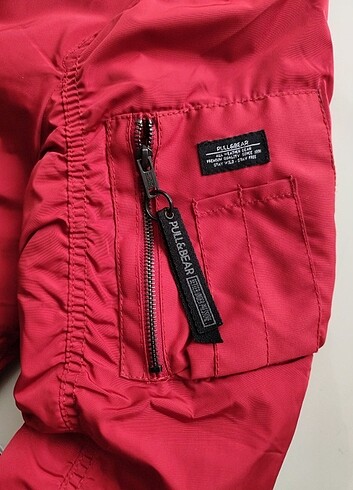 l Beden kırmızı Renk Pull and Bear