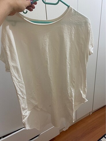 m Beden çeşitli Renk 4 adet tshirt