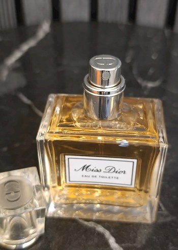 Beden Renk ORJİNAL 50 ML EDT MİSS DİOR