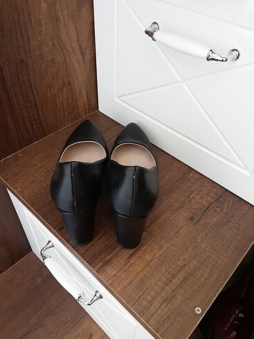 40 Beden siyah Renk Kalın Topuklu ayakkabi