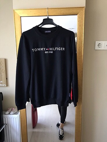 Tommy Hilfeger marka sweatshirt