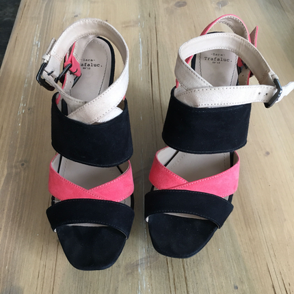 Zara Dolgu topuk ayakkabı ZARA 