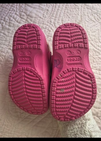 Crocs Kız Çocuk Pembe Kaydırmaz Terlik