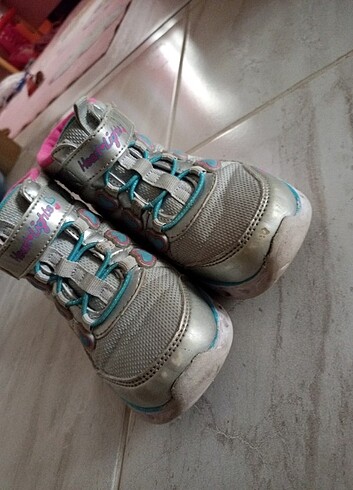 26 Beden çeşitli Renk Skechers ısıklı bot