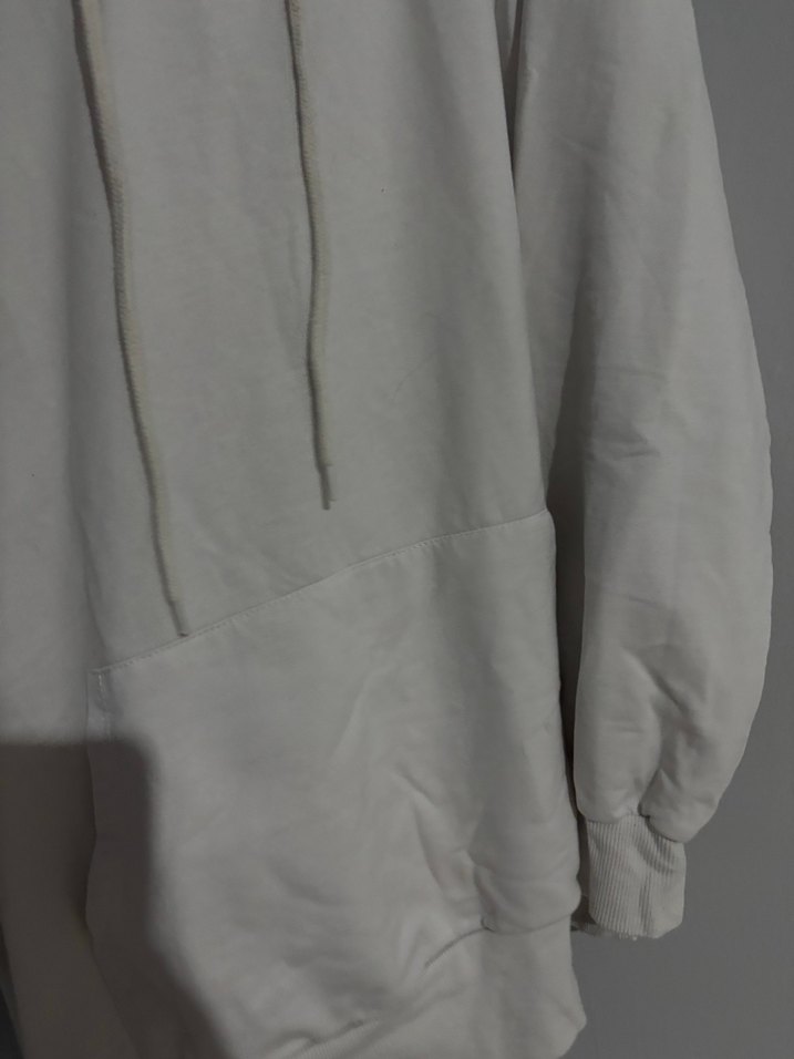 Kadın Beyaz Kapüşonlu Oversize Sweatshirt - Görsel 3