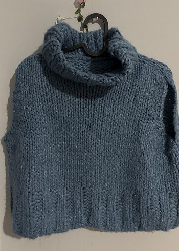 Mavi Boğazlı Kolsuz Örme Kazak - Görsel 2