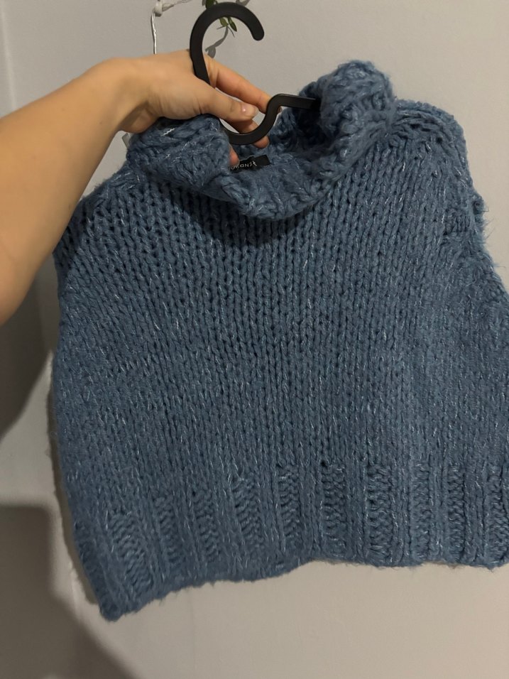 Mavi Boğazlı Kolsuz Örme Kazak - Görsel 5
