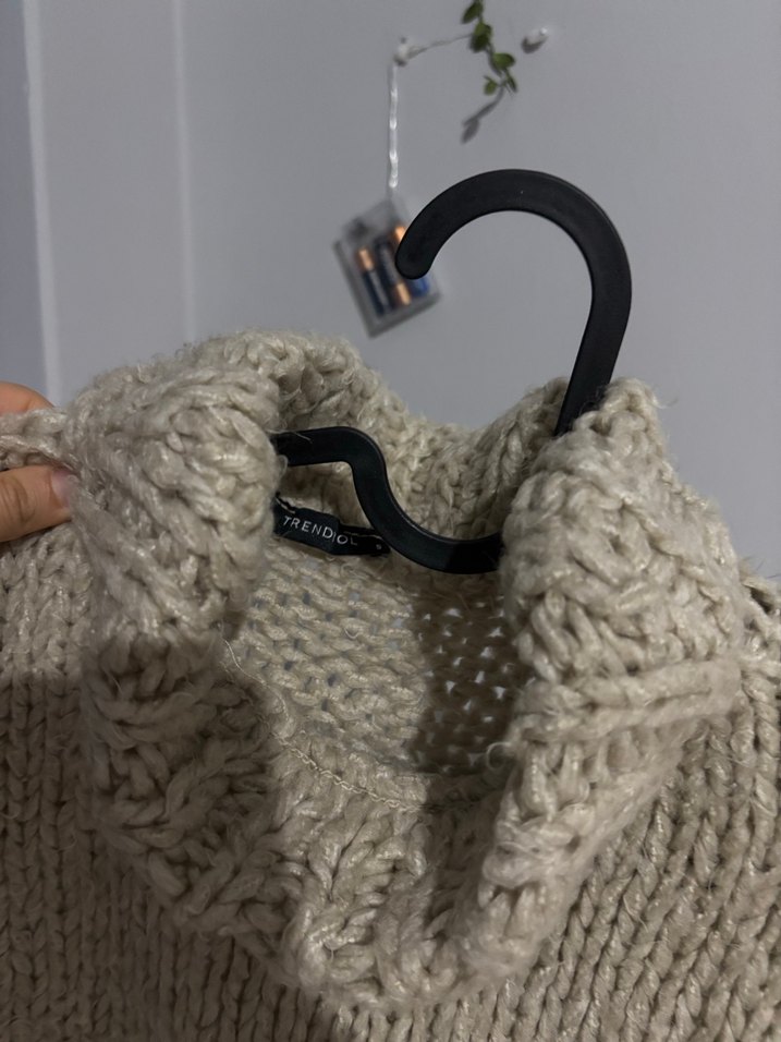 Kısa Kollu Boğazlı Bej Triko Süveter - Görsel 4