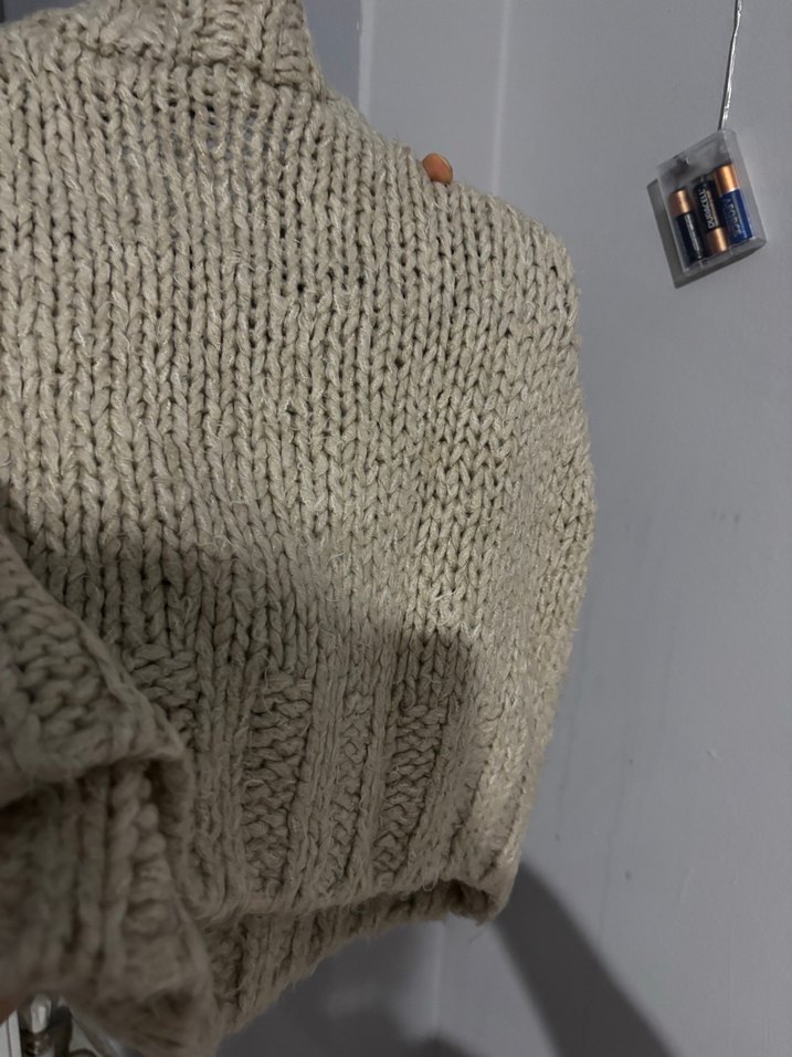 Kısa Kollu Boğazlı Bej Triko Süveter - Görsel 5