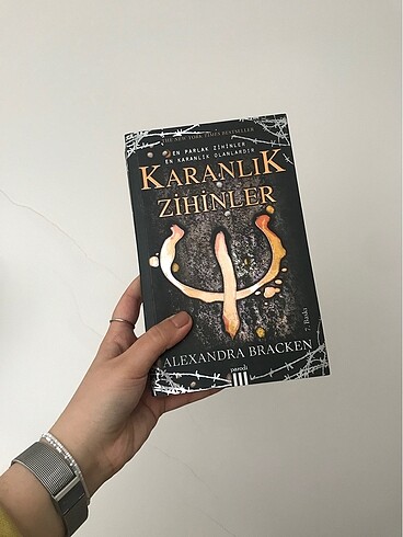 Karanlık Zihinler