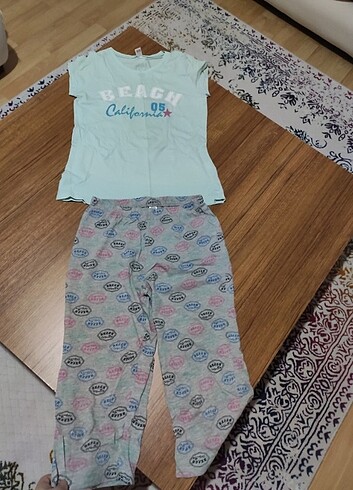 Kız çocuk pijama takımı 