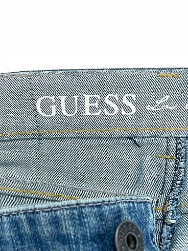 40 Beden mavi Renk Guess Jean / Kot %70 İndirimli.