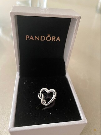 Pandora kalp charm