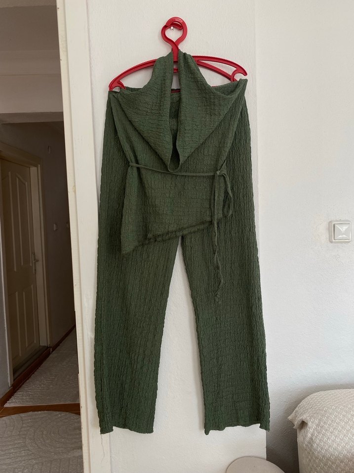 Haki Renk Bol kesim bürümcuk kumaş takım - Görsel 2