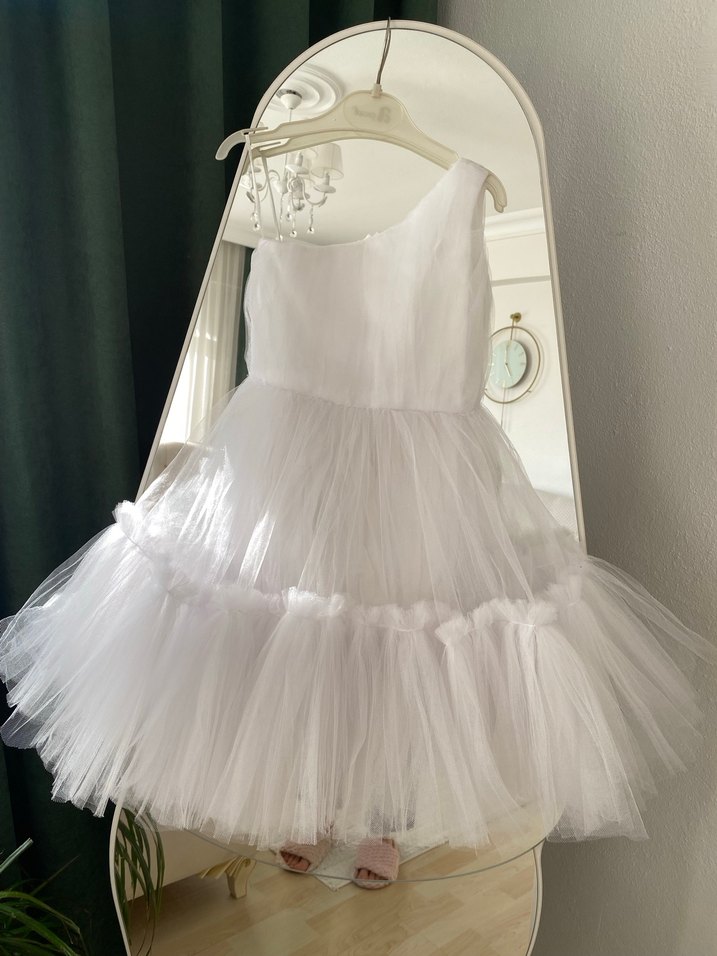 Beyaz Askılı Fırfırlı Çocuk Elbisesi - Görsel 2