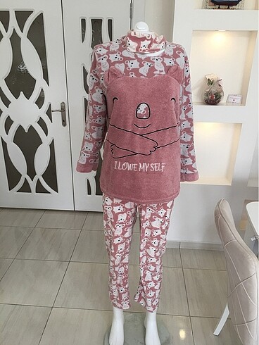 Uyku gözü hediyeli polar pijama takımı