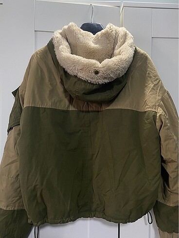 m Beden Bershka mont