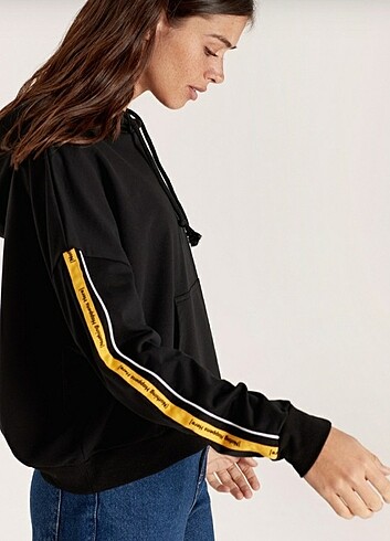 LC Waikiki LCW sweatshirt 