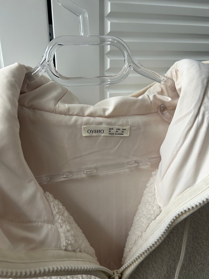 Oysho Beyaz Kürk Detaylı Kadın Yelek - Görsel 3