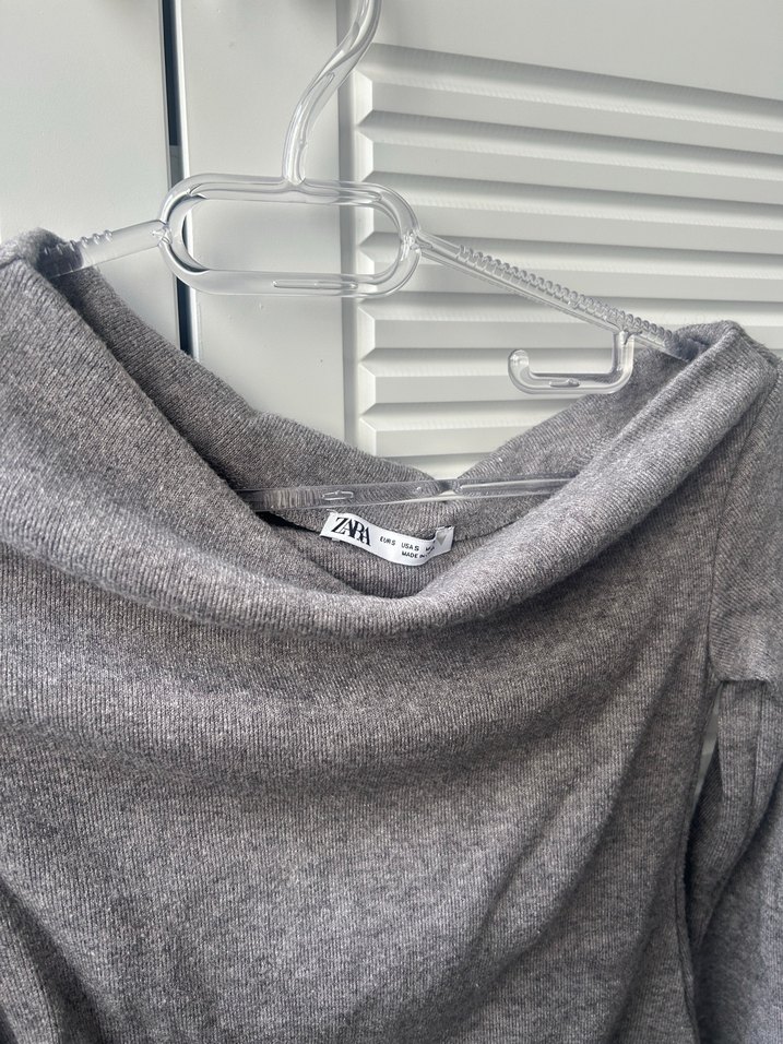 Zara- Gri Düşük omuzlu Uzun Kollu Drapeli Bluz - Görsel 3