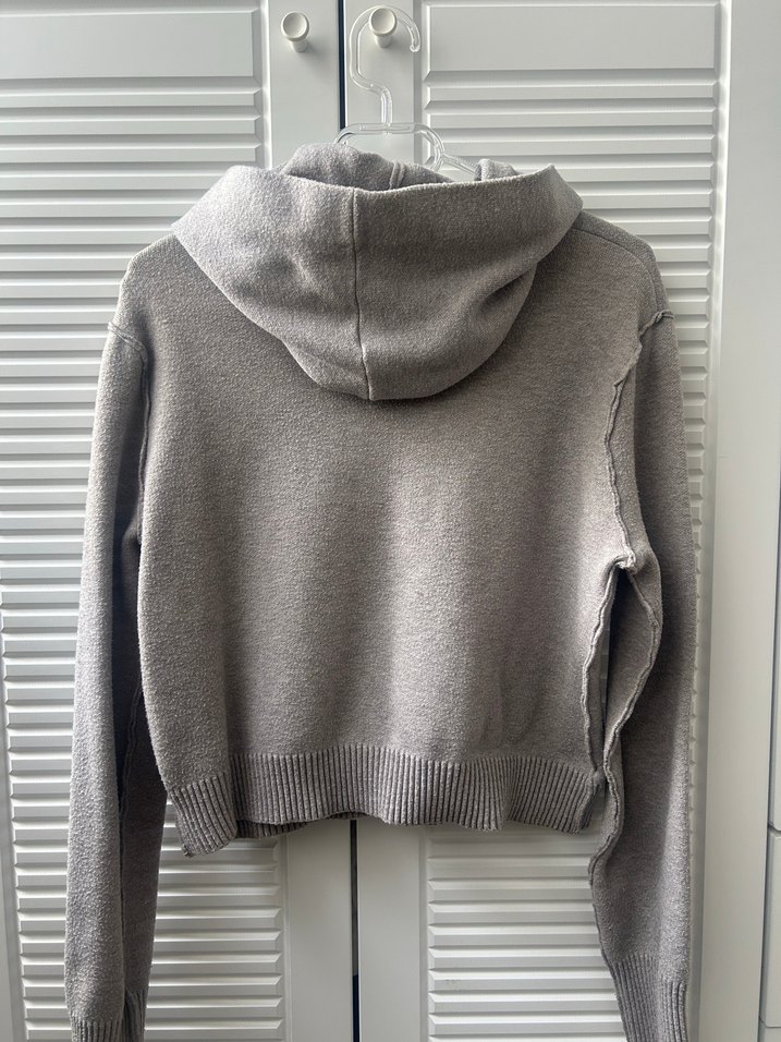 Zara Nakışlı Gri Kapüşonlu Triko Kazak - Görsel 4