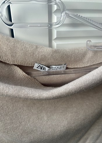 Zara- Bej Viskoz Uzun Kollu düşük omuzlu - Görsel 3