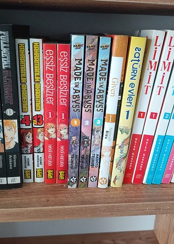 Çeşitli Manga ve Çizgi Roman Koleksiyonu