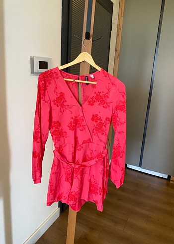 Pembe V Yaka Mini Elbise Dantel Detaylı - Görsel 3