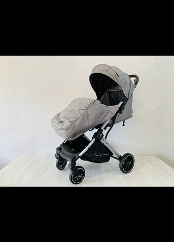 9- 36 kg Beden gri Renk Pierre Cardin Bebek Arabası kobin boy