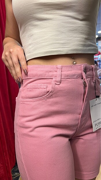 Fred Perry Pembe Capri