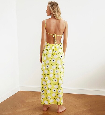 xl Beden sarı Renk Cut out detaylı yırtmaçlı elbise