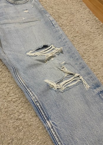 Zara Yırtık Detaylı Mavi Rahat Kesim Erkek Kot Pantolon - Görsel 3
