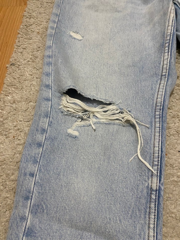 Zara Yırtık Detaylı Mavi Rahat Kesim Erkek Kot Pantolon - Görsel 2