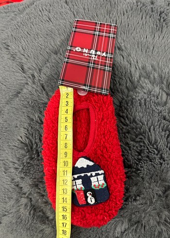 Kızlar için Kırmızı Nakışlı Sıcak Ev Terliği - Görsel 2