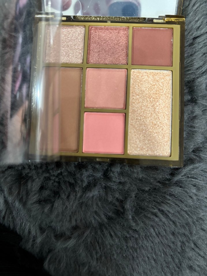 Bej Tonlarda Göz Farı Paleti - Görsel 2