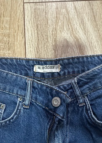 Addax Koyu Mavi Rahat Kesim Mini Denim Şort - Görsel 2
