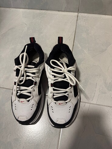 Nike Nike Air Monarch