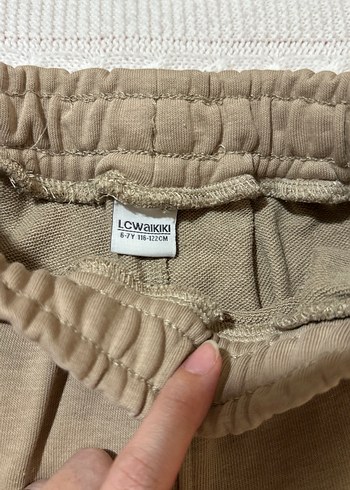 LC Waikiki Kız Çocuk Bej Dantel Detaylı Rahat Pantolon